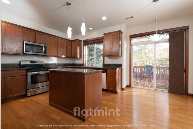 Building Photo - 4418 137th Pl SE