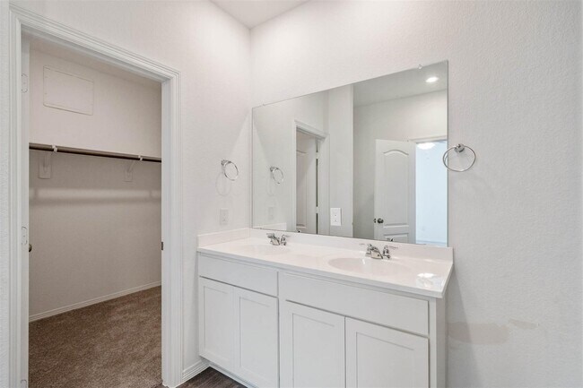 Building Photo - 16618 Moss Ln