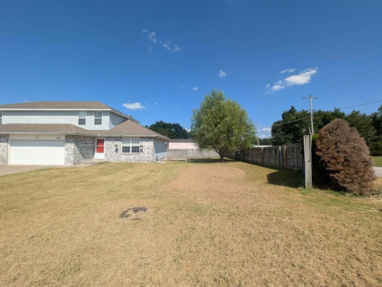 Building Photo - 1802-1804 N Laurel Hill Pl