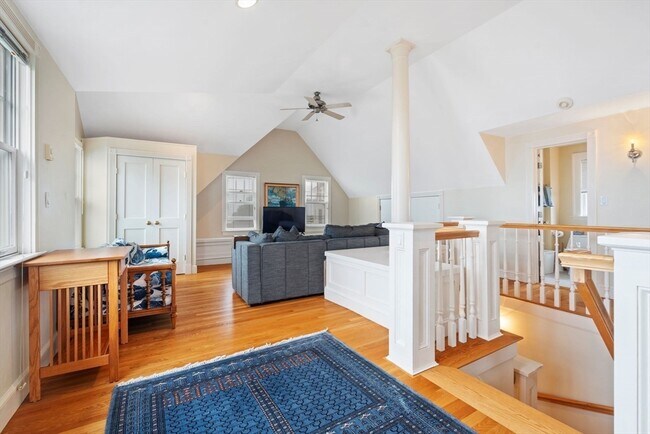 Building Photo - 5 Fort Sewall Ln