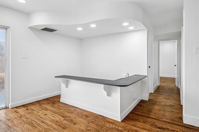 Building Photo - 4024 Diamond Loch W