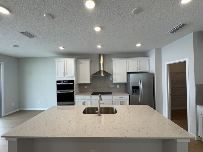 Building Photo - 96430 Stillpoint Wy