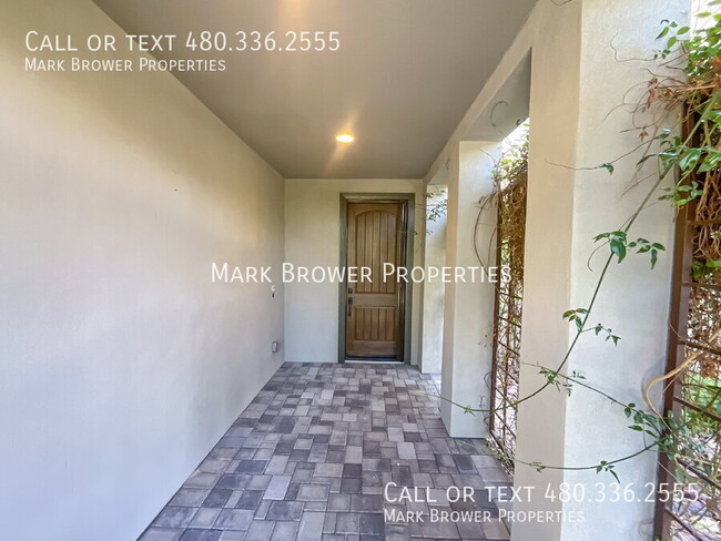 Building Photo - 2914 E Sands Dr