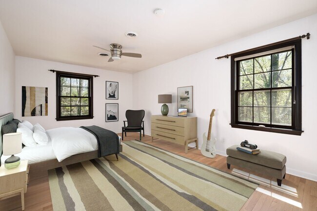 Building Photo - Spacious Canterbury Hills Home
