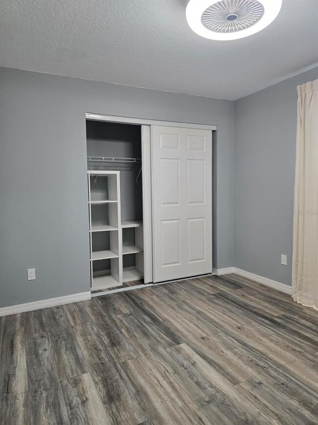 Building Photo - 410 Otter Creek Dr