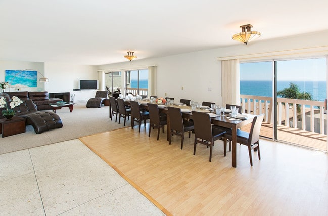 Living Rm/ Dining Rm - 18109 Coastline Dr