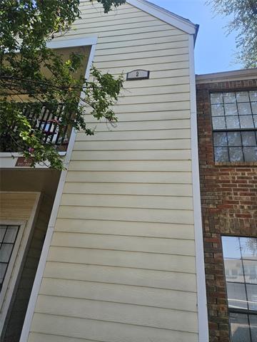 Building Photo - 9601 Forest Ln