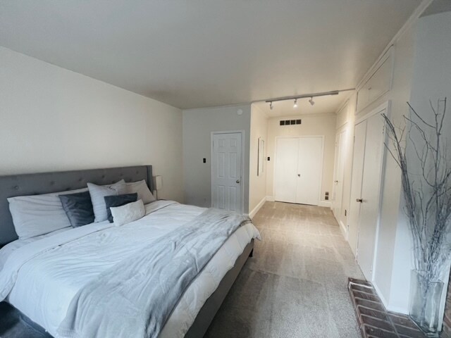 master bedroom - 1701 Addison St