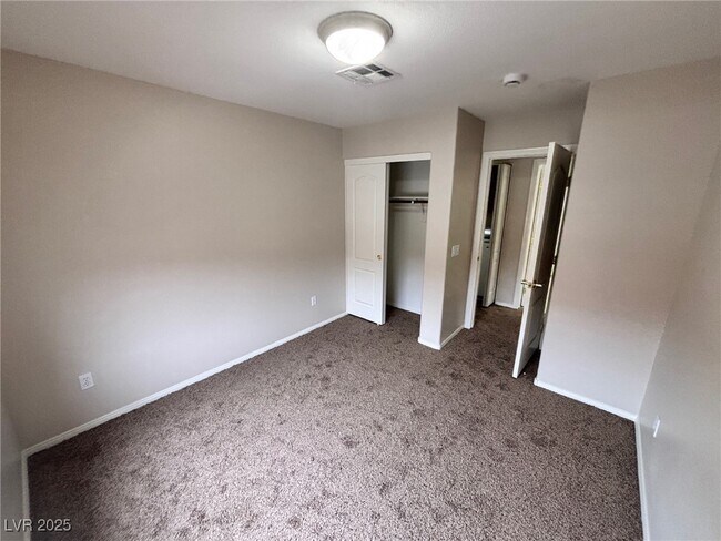 Building Photo - 7285 Sheared Cliff Ln