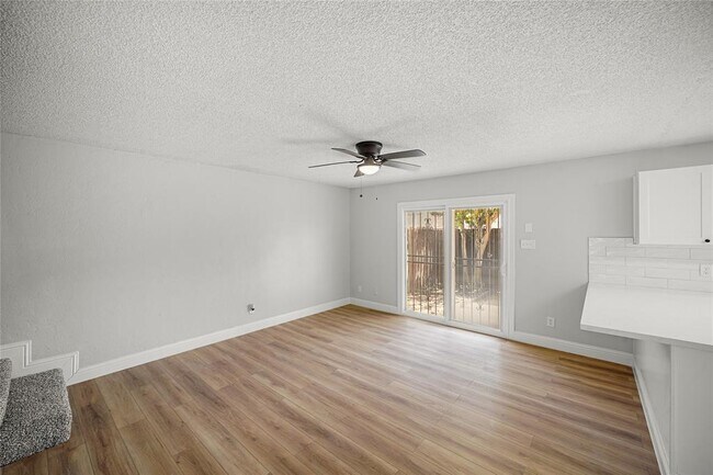 Building Photo - 10416 Hammerly Blvd