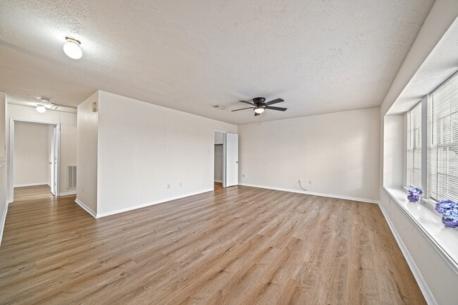 Building Photo - 21115 Hidden Bridle Ct