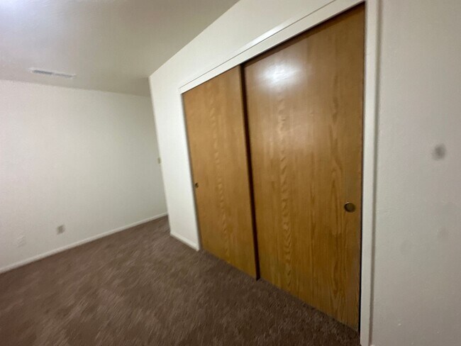 Building Photo - Gated community - Water, Garbage & Sewer I...