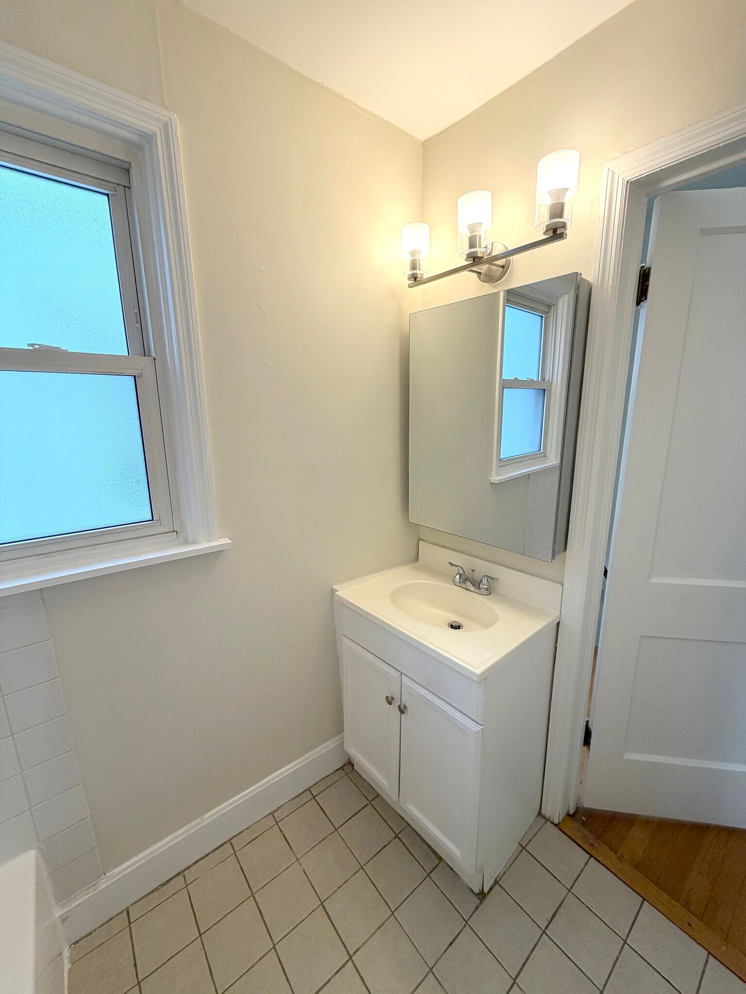 Building Photo - 2458 Duck Creek Rd