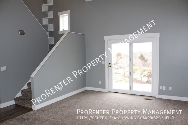 Building Photo - 8130 Deer Run Way