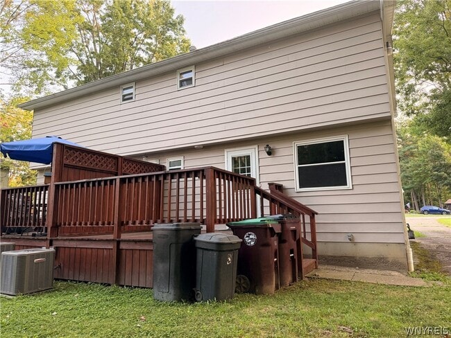 Building Photo - 4890 Bussendorfer Rd
