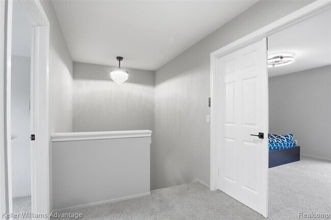 Building Photo - 5271 Wright Way E