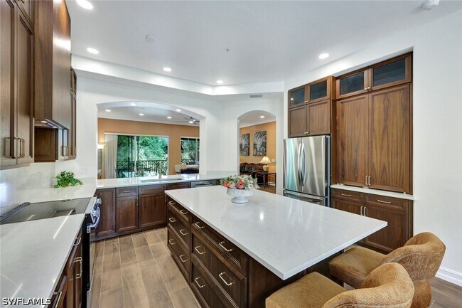 Building Photo - 2609 Estrella Dr