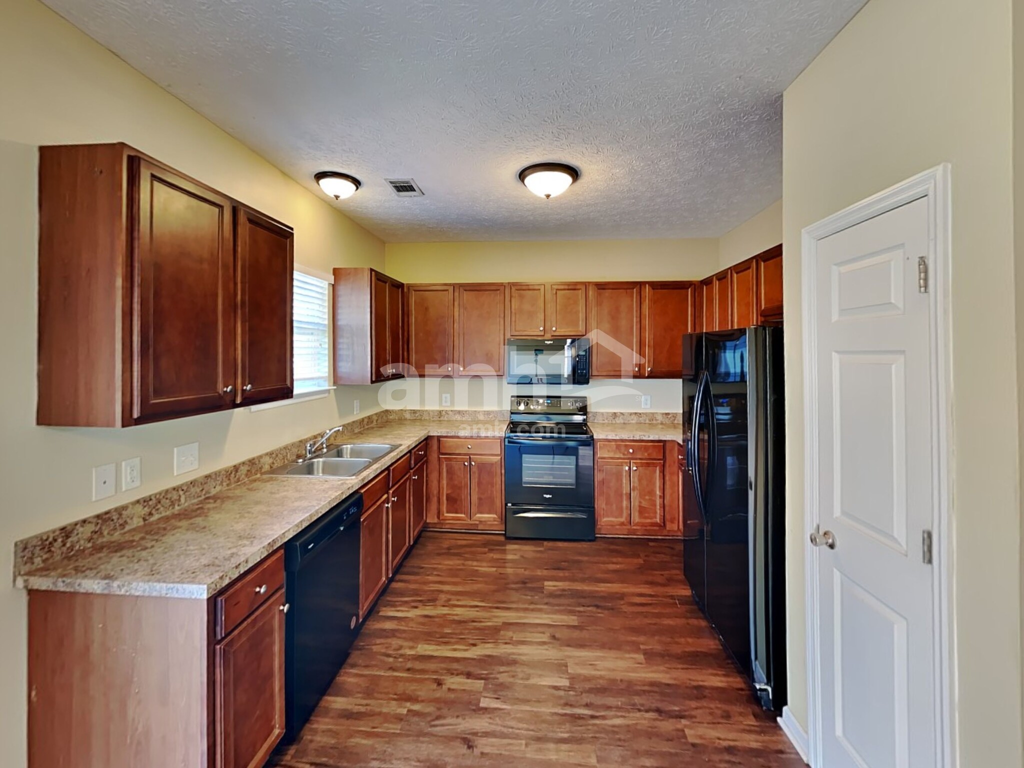 Building Photo - 106 Brant Ln