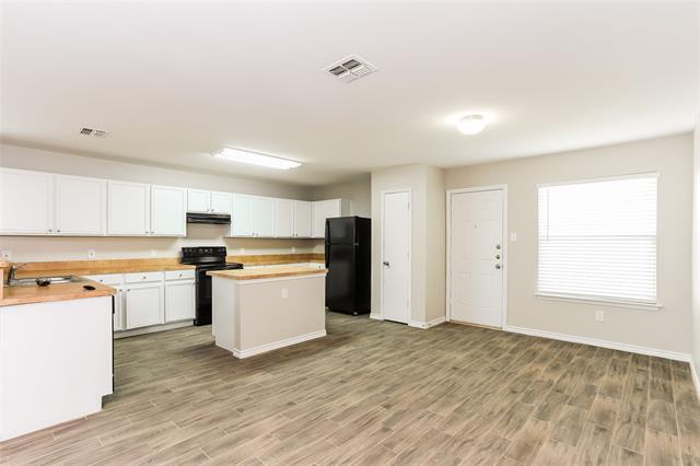 Building Photo - 6160 Balcony Ln