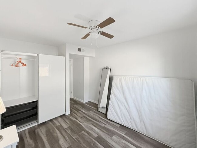 Building Photo - Townhome in the heart of Tempe!