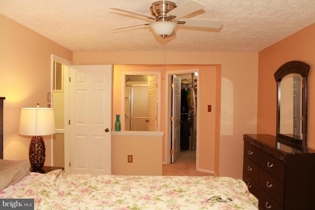 Building Photo - 18717 Flower Hill Way