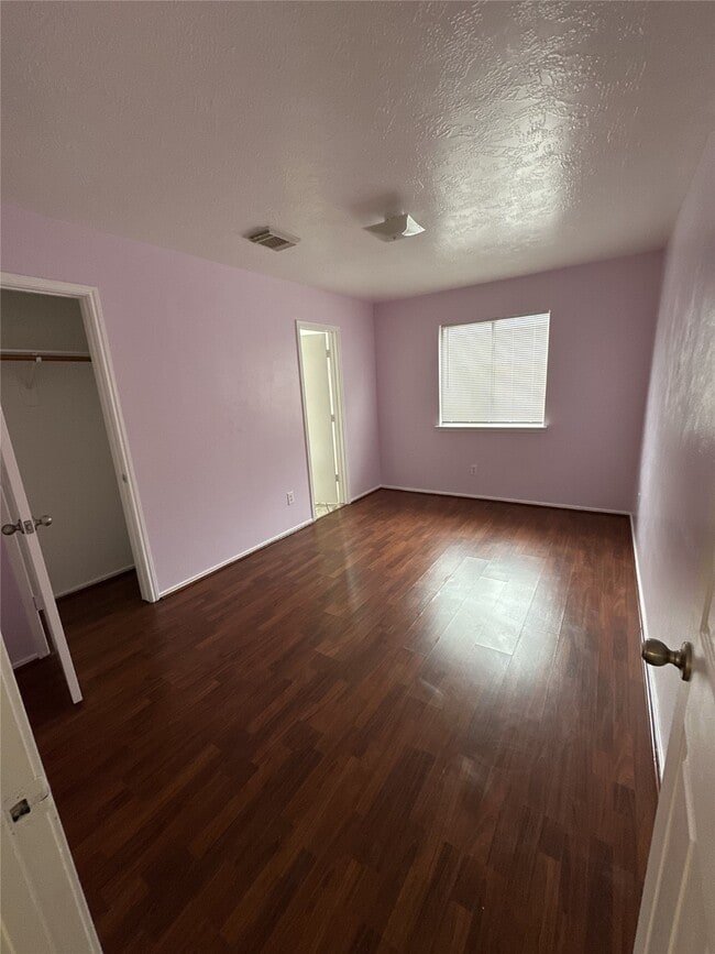 Building Photo - 11734 Birch Meadow Dr
