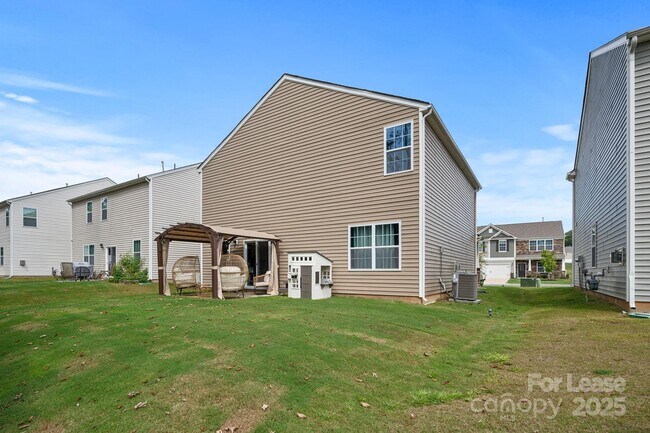 Building Photo - 136 Sequoia Frst Dr