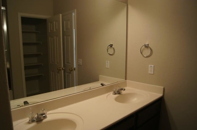 Building Photo - 8322 Campeche Bay Pl