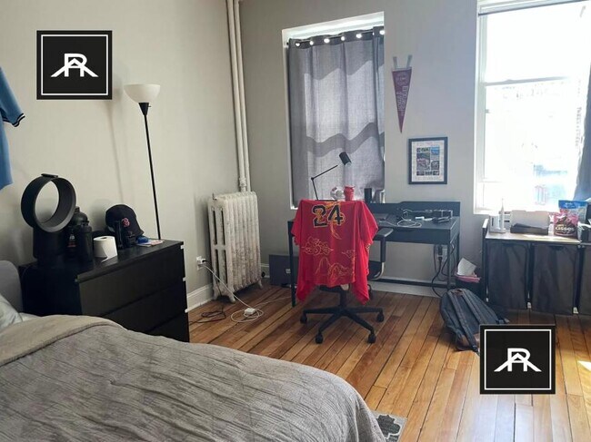 Building Photo - 4 bedroom in Brookline MA 02445