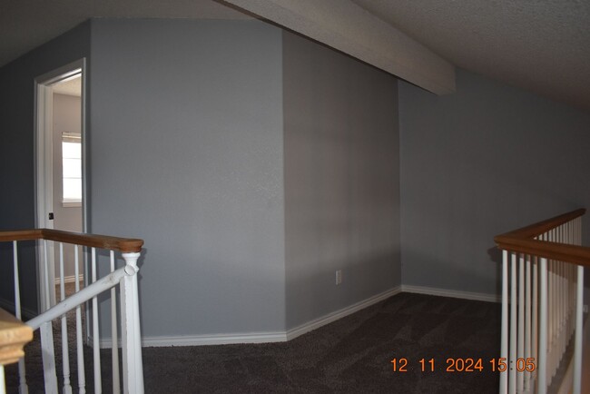 Building Photo - Littleton 3 BEDROOMS - GREAT LOCATION