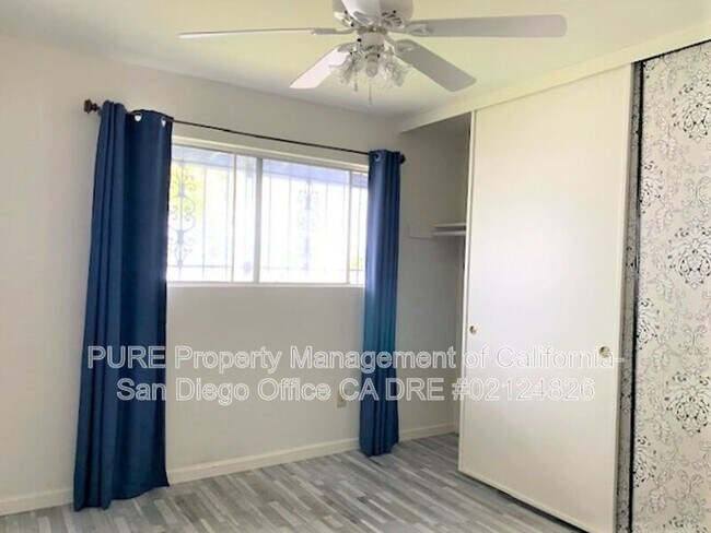 Building Photo - 2925 Luana Dr