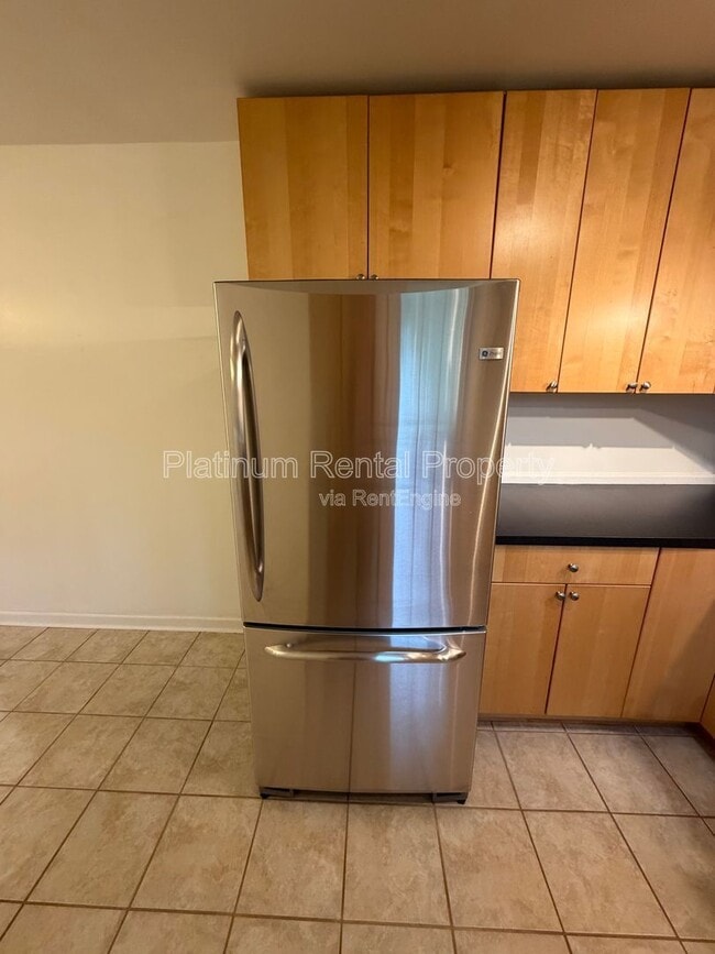 Building Photo - 3721 Brookcrest Cir