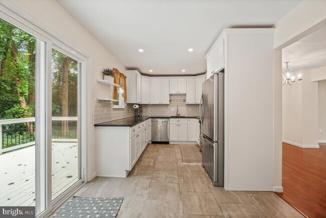 Building Photo - 4615 Gemstone Terrace