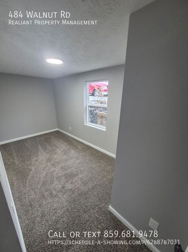 Building Photo - 484 Walnut Rd