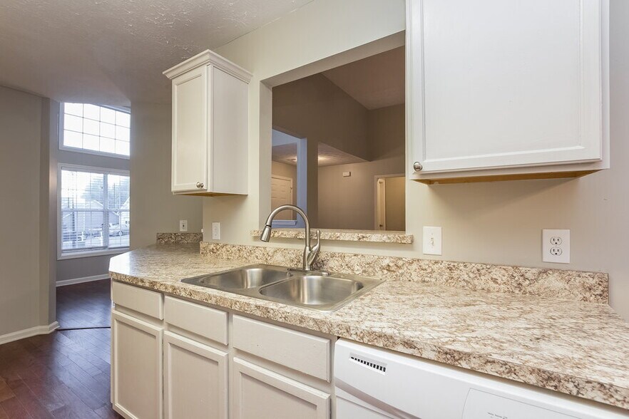 Building Photo - 865 Chatham Park Dr SW