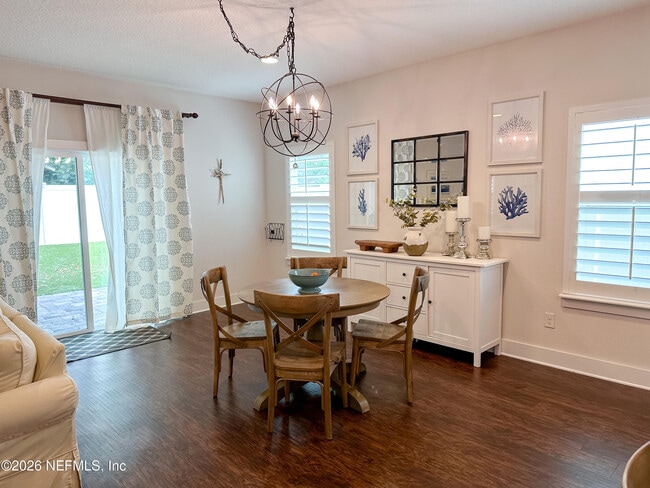 Building Photo - 1117 17th St N