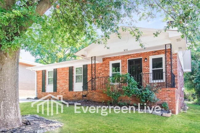 Building Photo - 1656 Kentucky Ave