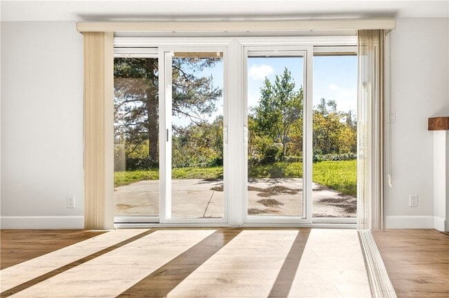 Building Photo - 20524 Rhoda St