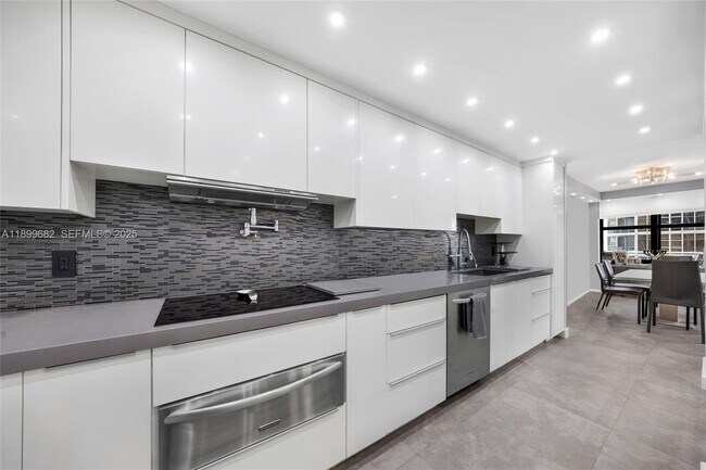 Building Photo - 9801 Collins Ave