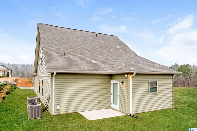 Building Photo - 380380 Deer Creek Way