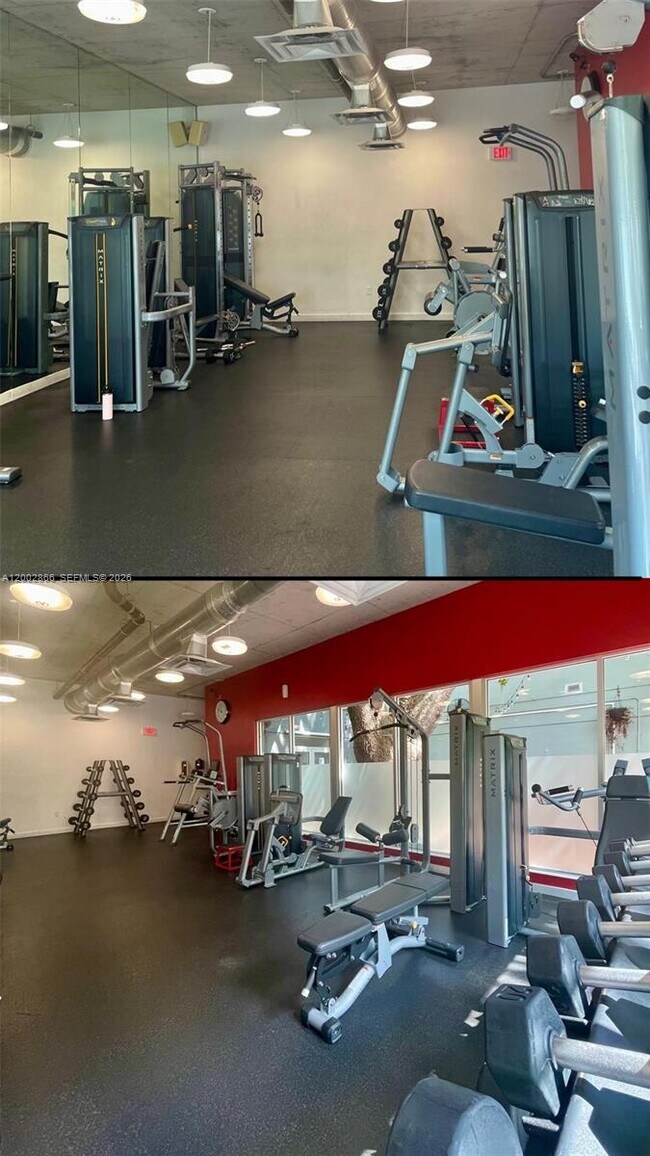 Building Photo - 650 NE 64th St