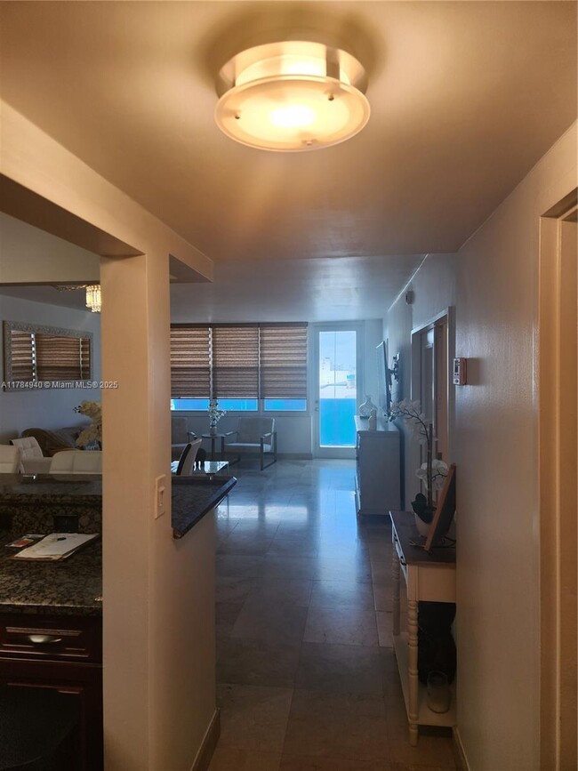 Primary Photo - 3725 S Ocean Dr
