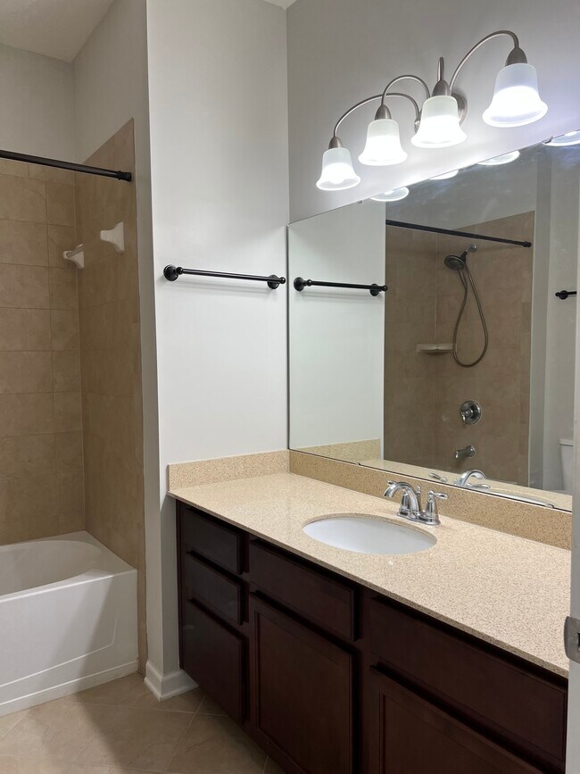 Building Photo - 6929 Azalea Grove Dr
