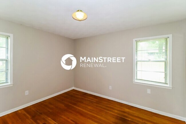 Building Photo - 3 Bedroom Pet-Friendly Home in Memphis, TN with Main Street Renewal