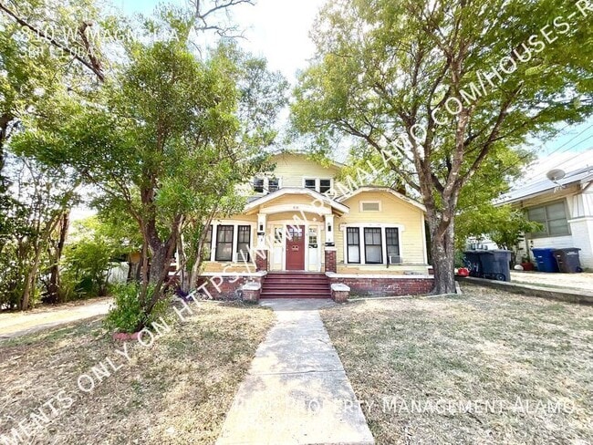 Primary Photo - 810 W Magnolia Ave