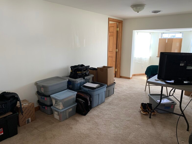 Living room - 1408 3rd Ave