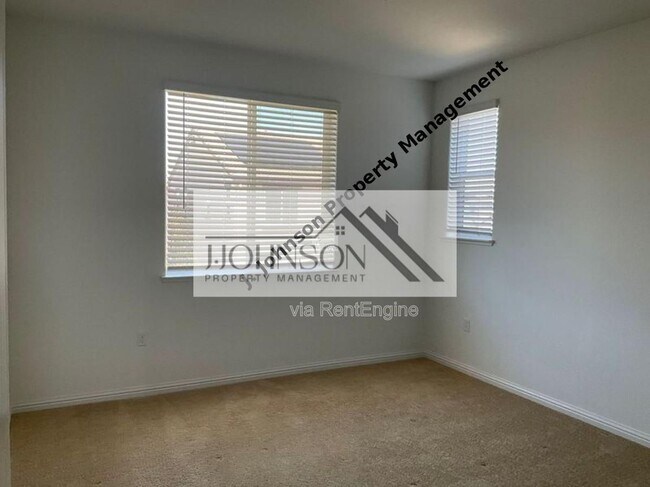 Building Photo - 2717 Rabbit Holw Dr