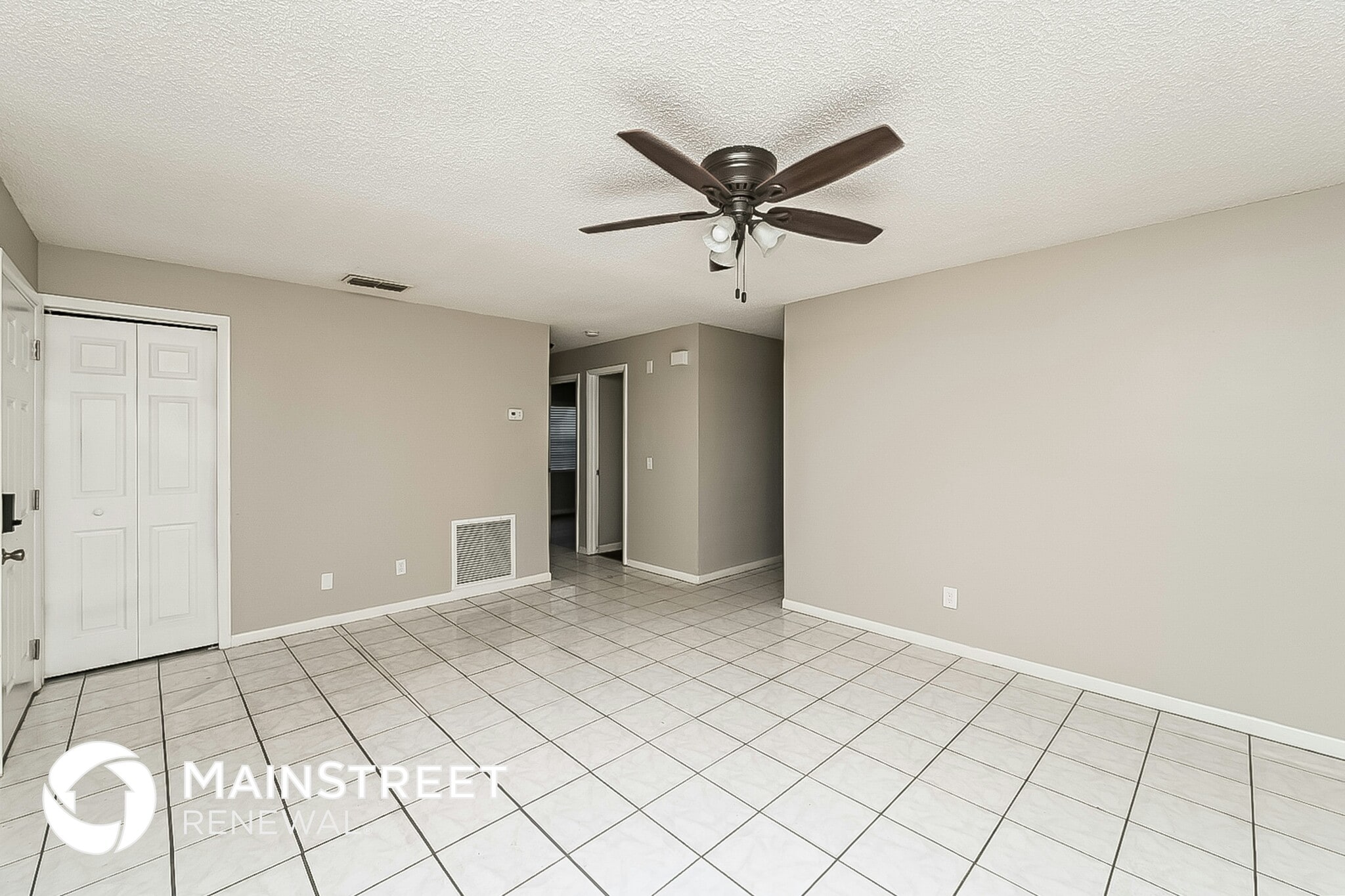 Building Photo - 2608 Hampton Park Pl