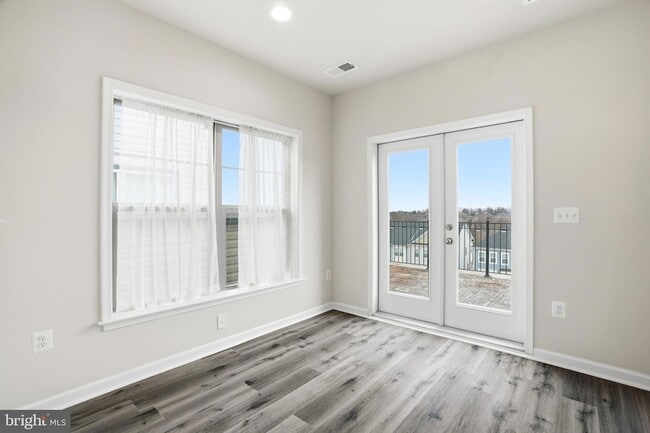 Building Photo - 14325 Potomac Heights Ln