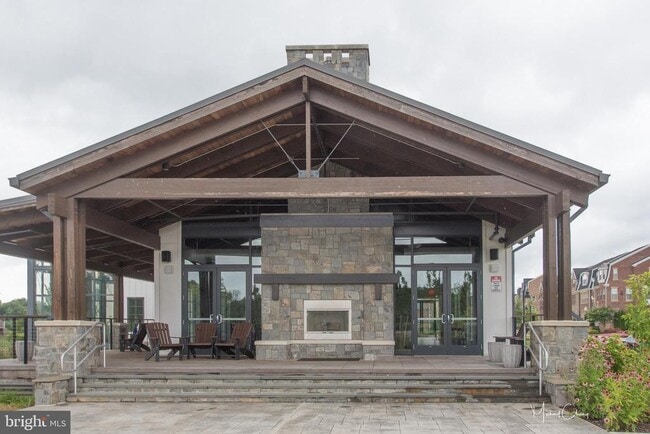 Building Photo - 408 Hendrix Ave